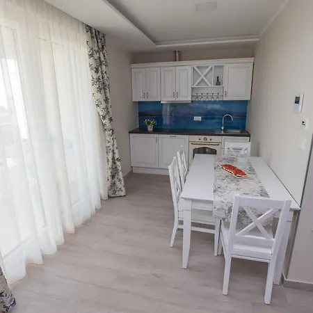 Rita Apartment *