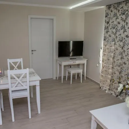 Rita Apartment Promajna
